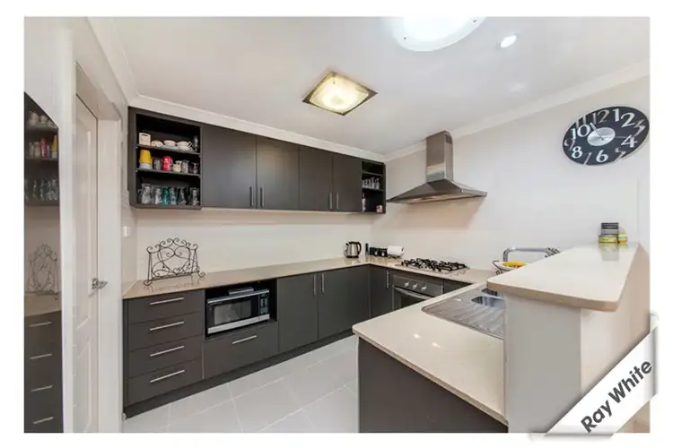 4/1 Templestowe Avenue, Conder ACT 2906