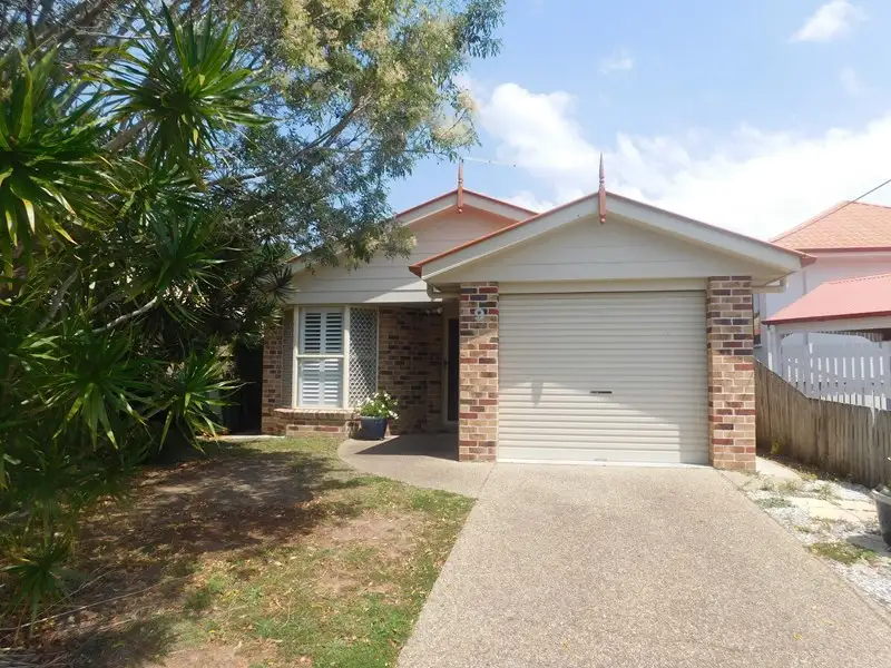 Main view of Homely house listing, 9 Hutton Avenue, Wynnum QLD 4178