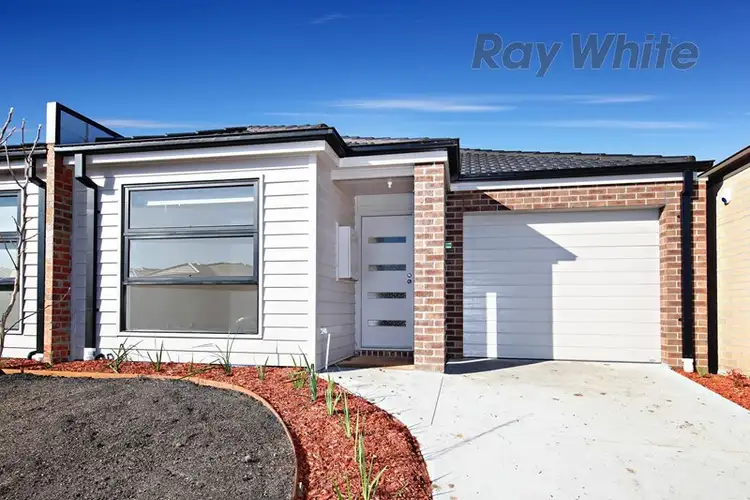 8b Dundas Road, Wyndham Vale VIC 3024