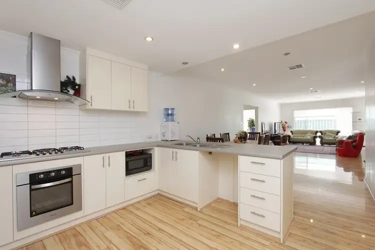 55 King Road, Beechboro WA 6063