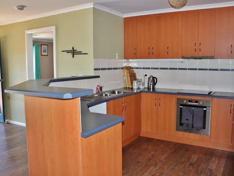 Fifth view of Homely house listing, 2 Thule Drive, Murray Bridge SA 5253