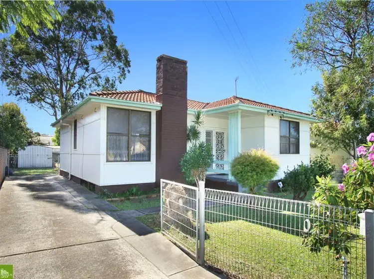 28 Waples Road, Unanderra NSW 2526