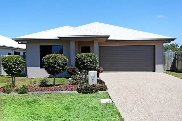 7 Batiki Crct, Burdell QLD 4818