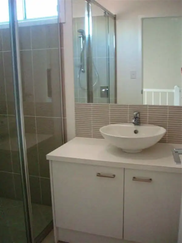 Fourth view of Homely townhouse listing, 5/100 Bride Street, Wynnum QLD 4178