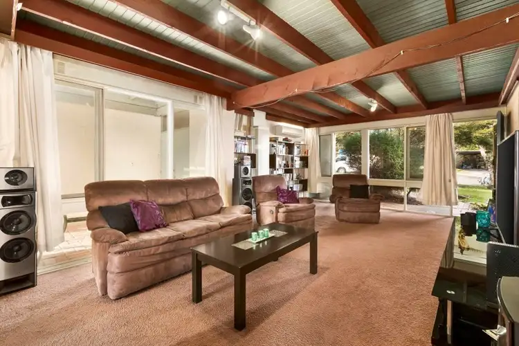 Second view of Homely house listing, 9 Shalimar Court, Vermont South VIC 3133