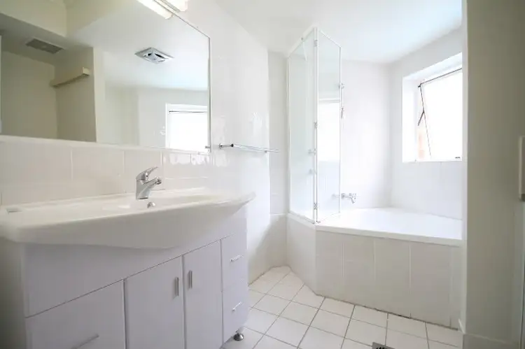 Fourth view of Homely apartment listing, 21 Quinton Street, Kangaroo Point QLD 4169