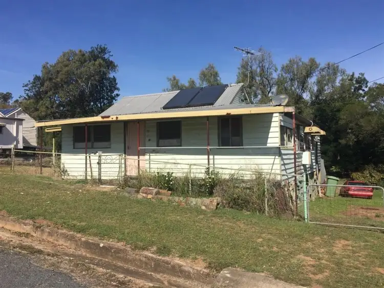 62 Hall Street, Mount Morgan QLD 4714