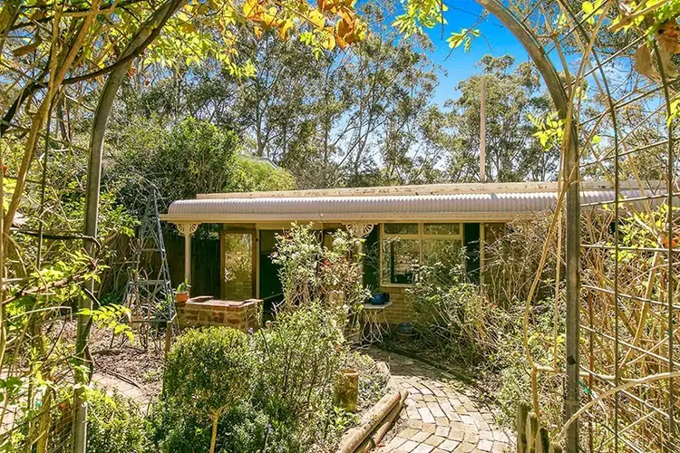 11 Robin Avenue, Turramurra NSW 2074