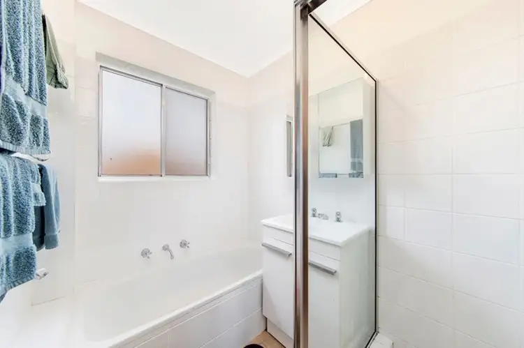 Sixth view of Homely unit listing, 22/3-5 Davison Street, Crestwood NSW 2153