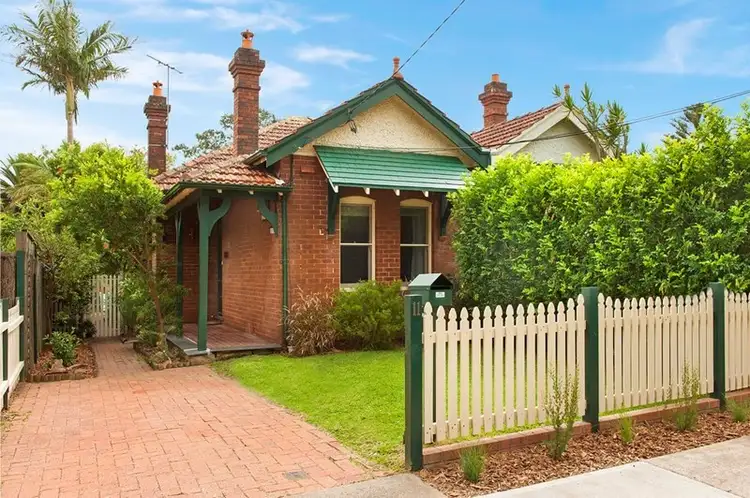 11 Oakville Road, Willoughby NSW 2068