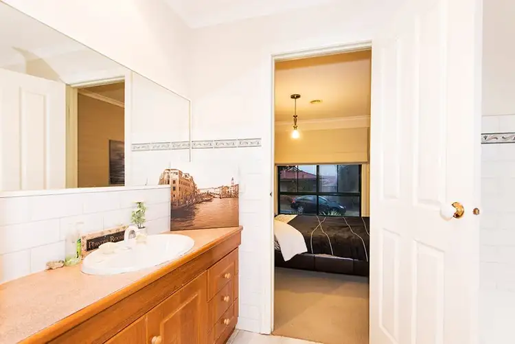 Seventh view of Homely house listing, 2 Woodfull Way, Epping VIC 3076