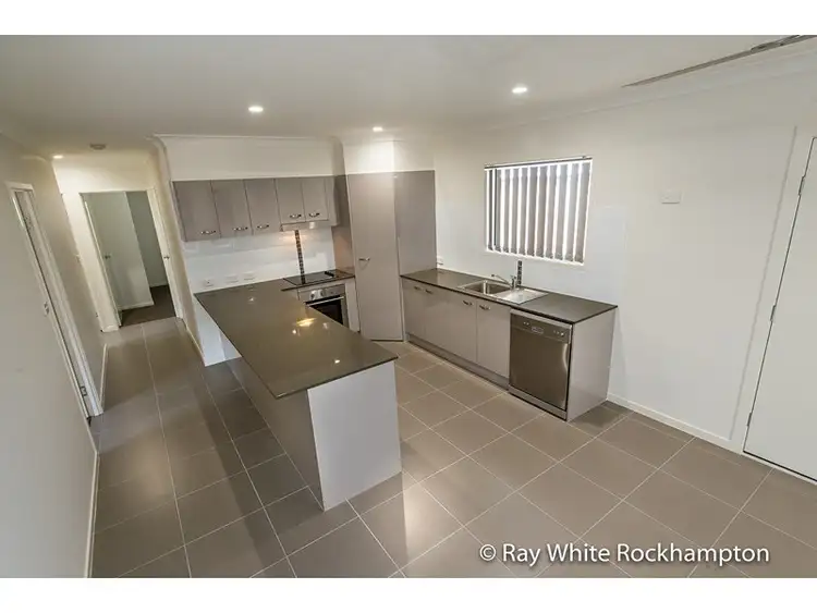 Fifth view of Homely unit listing, 4/19 Church Street, Allenstown QLD 4700