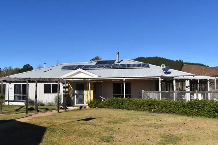 70 Station Street, Porepunkah VIC 3740