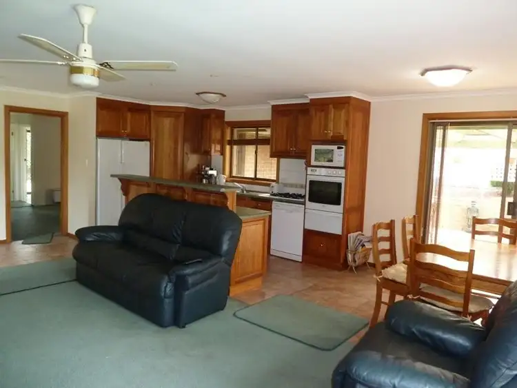 Seventh view of Homely house listing, 17 Lemana Court, Mount Gambier SA 5290