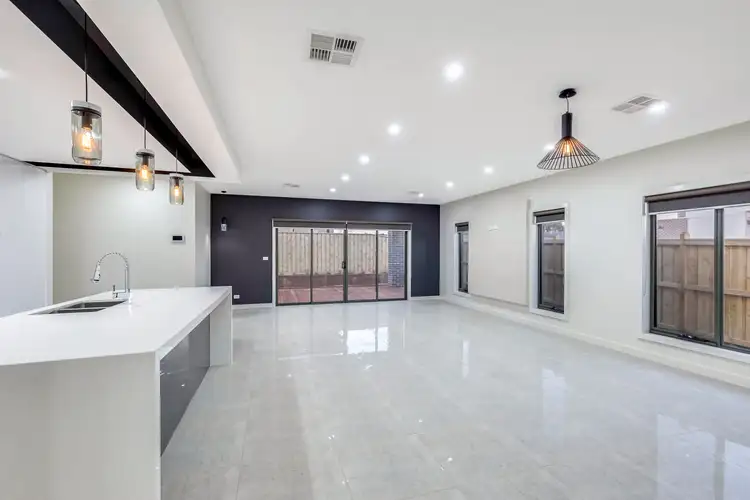 Fourth view of Homely house listing, 2 Wimmera Crescent, Wollert VIC 3750