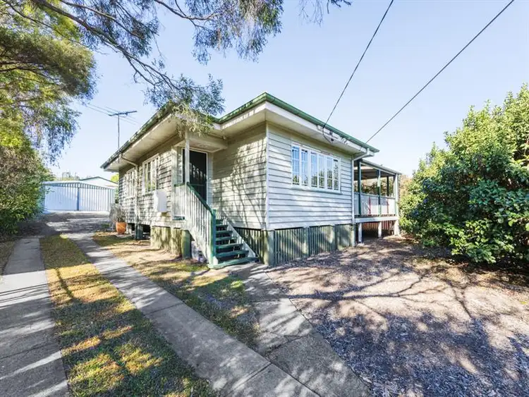 63 Steele Street, Holland Park QLD 4121