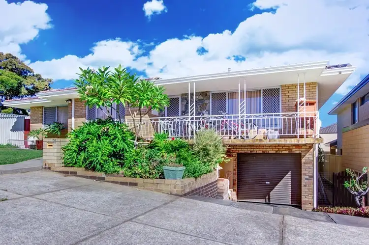 Second view of Homely house listing, 25 Wolya Way, Westminster WA 6061