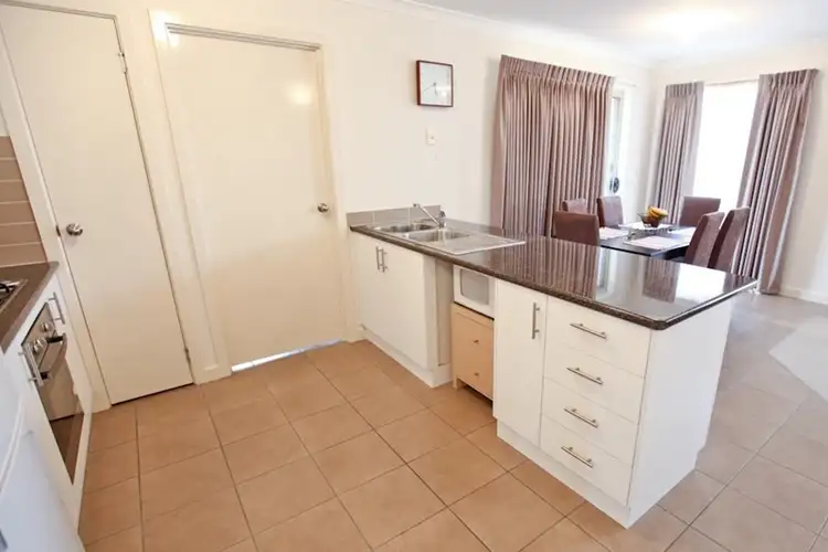 Fifth view of Homely house listing, 6/9 Lisa Court, Mildura VIC 3500