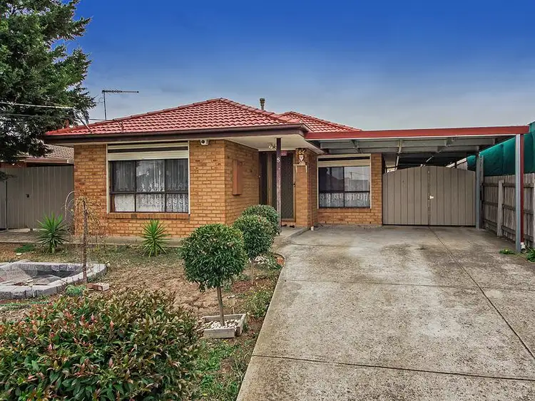 8 Centenary Court, Kings Park VIC 3021