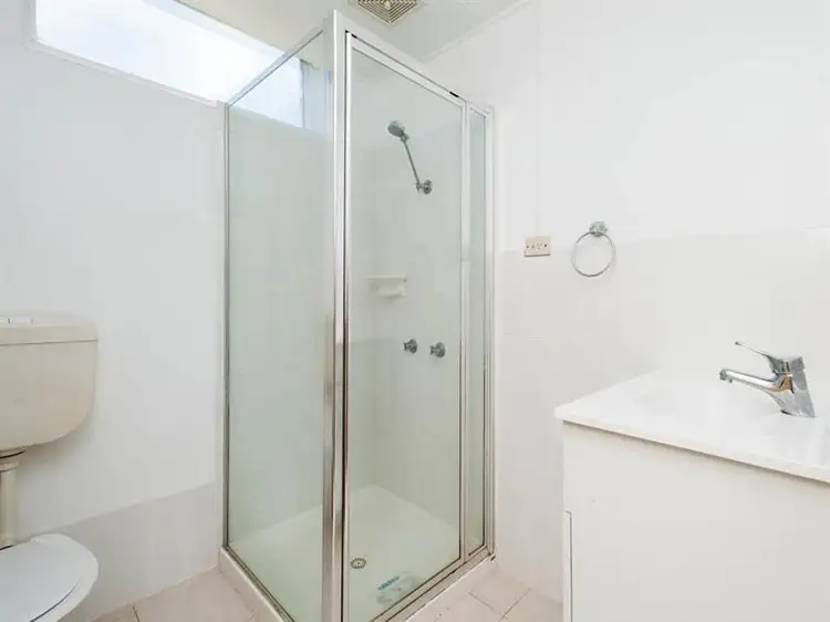 Fourth view of Homely unit listing, 1/33 Ellis Street, Greenslopes QLD 4120