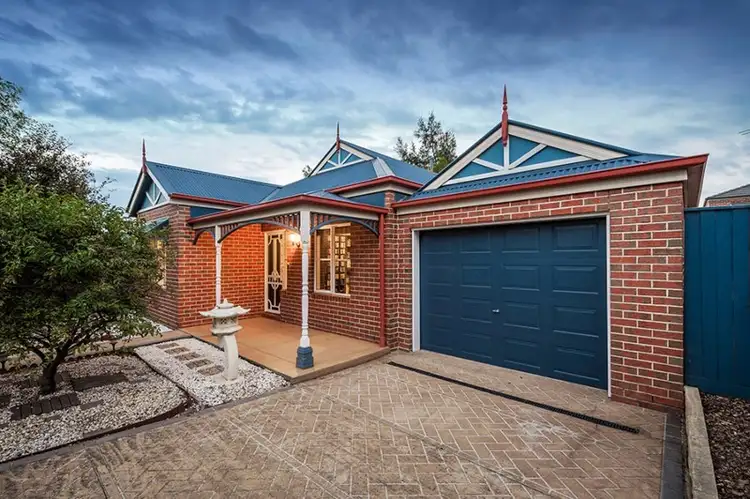 Second view of Homely house listing, 9 Beechville Place, Craigieburn VIC 3064