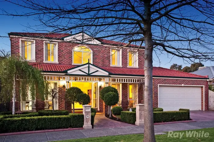 16 Earls Court, Wantirna South VIC 3152