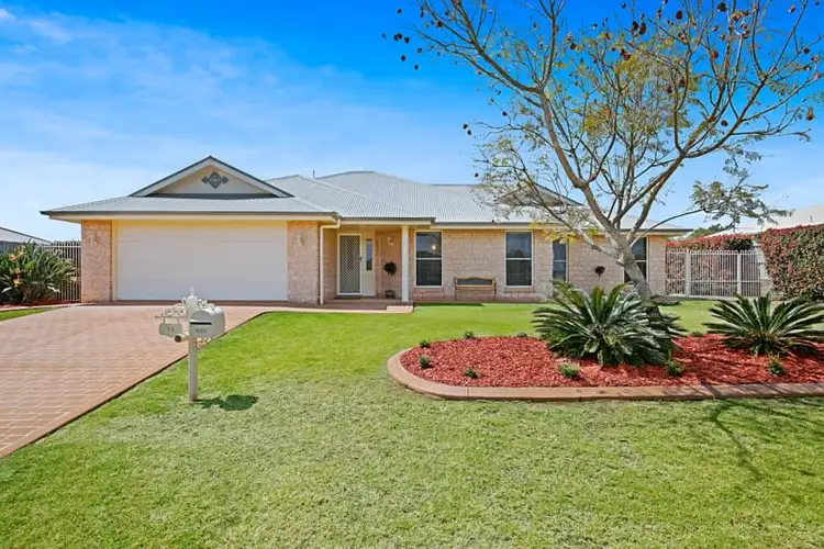 14 Nioka Drive, Highfields QLD 4352