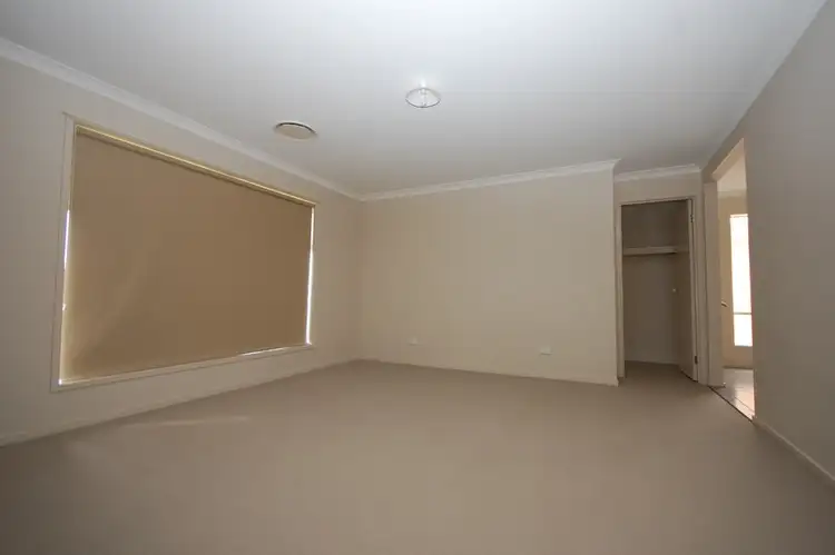 Sixth view of Homely house listing, 8 Hillam Drive, Griffith NSW 2680