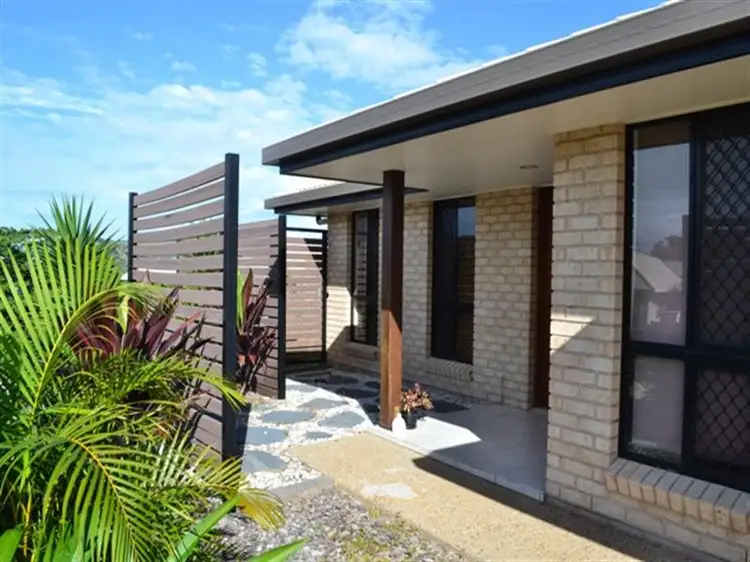 11 Beachley Place, Rosslyn QLD 4703