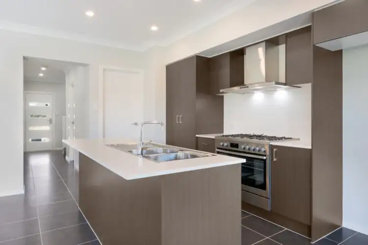 33 Learoyd Road, Edmondson Park NSW 2174