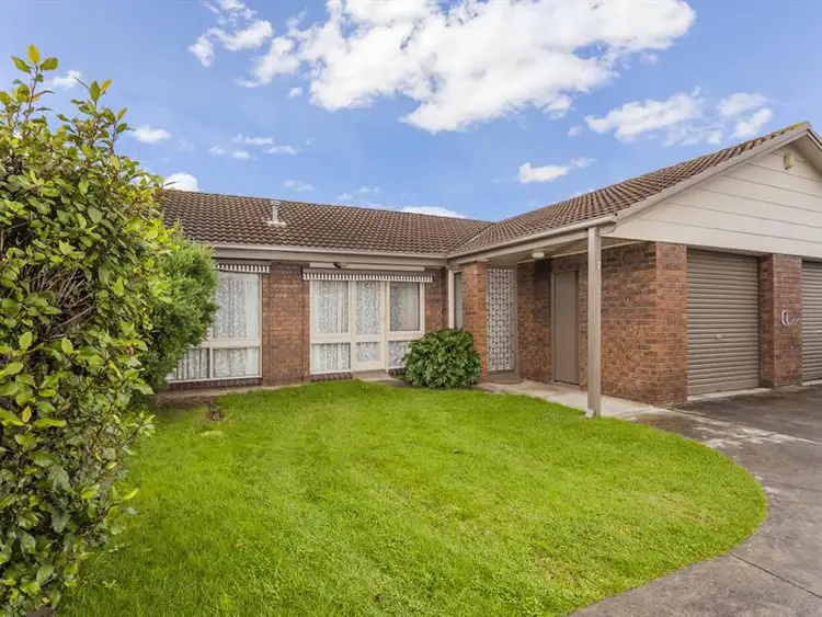 Main view of Homely unit listing, 2/118 Isabella Street, Geelong West VIC 3218