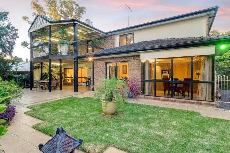 15 Brabham Grove, Aberfoyle Park SA 5159
