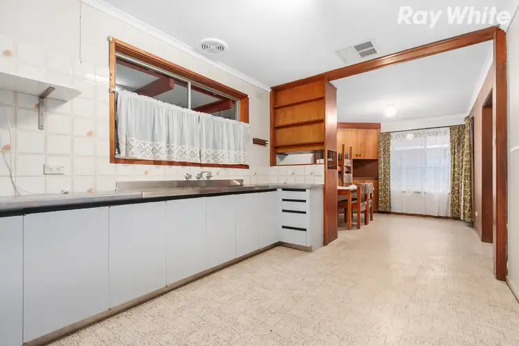 Fourth view of Homely house listing, 3 Rosalie Court, Pakenham VIC 3810
