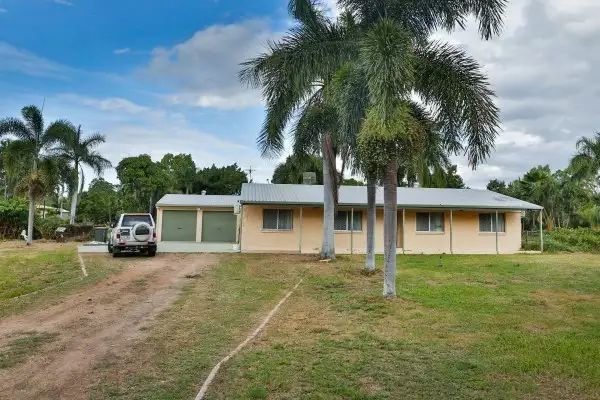 Second view of Homely house listing, 8 Flagstone Avenue, Rangewood QLD 4817