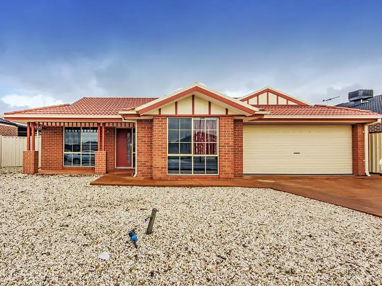 30 Jacaranda Drive, Taylors Hill VIC 3037