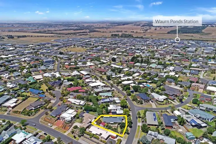 Fourth view of Homely house listing, 3 Bordeaux Drive, Waurn Ponds VIC 3216