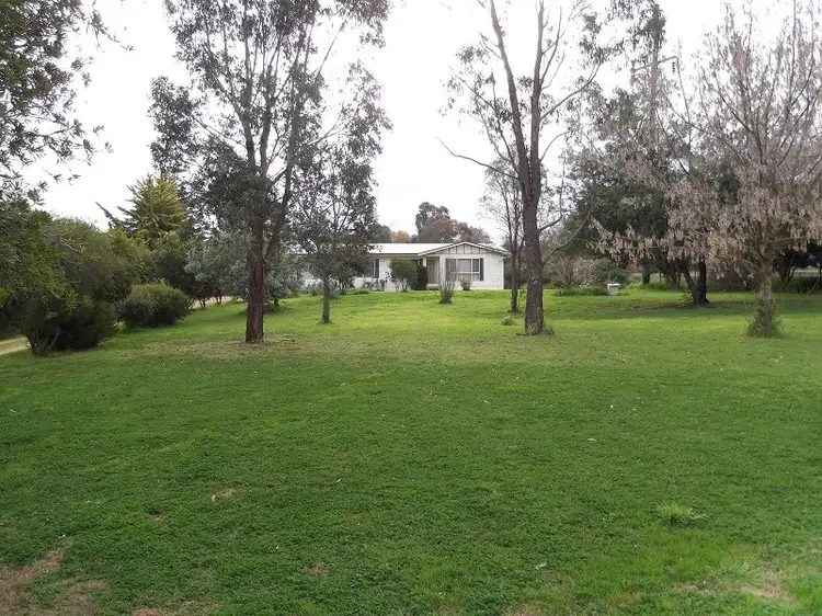 54 Dawson Drive, Cowra NSW 2794