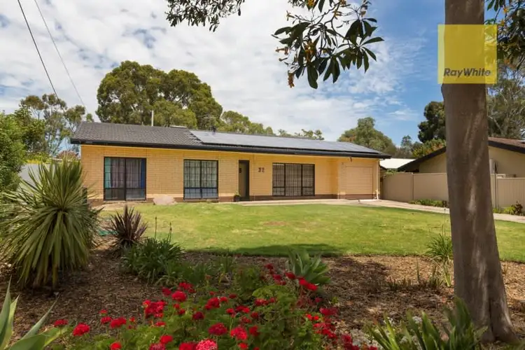 32 Conington Crescent, Morphett Vale SA 5162