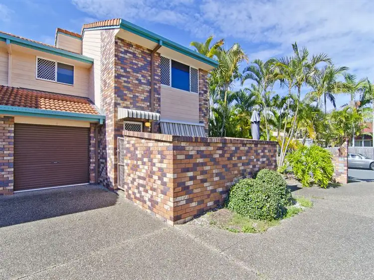 1/4 Cupania Place, Elanora QLD 4221