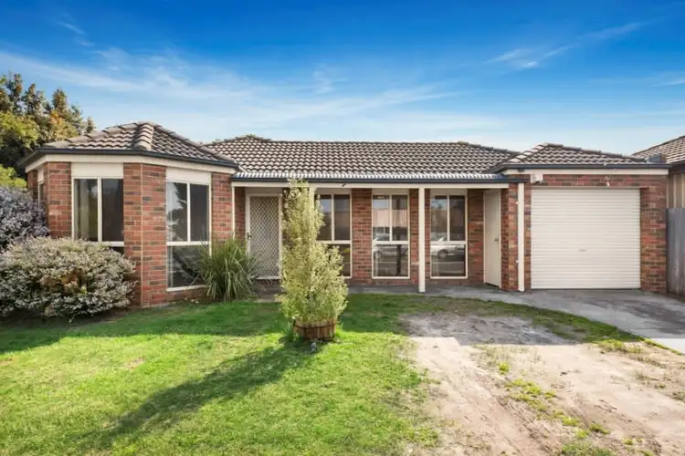 15 Flying Star Walk, Skye VIC 3977