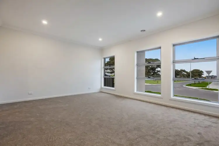 Fifth view of Homely house listing, 5 Amira Road, Wollert VIC 3750