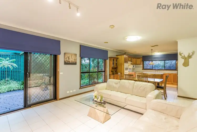 Fourth view of Homely house listing, 2 Oates Court, Taylors Lakes VIC 3038