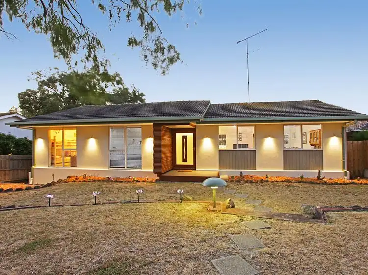15 Gallois Gardens, Leopold VIC 3224