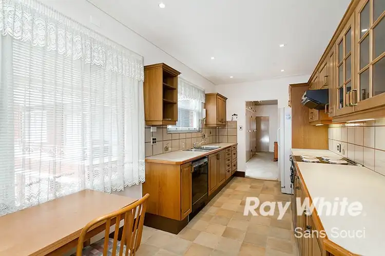 Sixth view of Homely unit listing, 1/106 Chuter Avenue, Ramsgate Beach NSW 2217