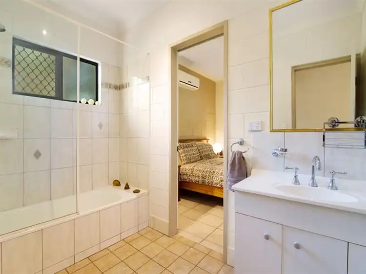 Sixth view of Homely house listing, 4 Gillon Court, Bakewell NT 832