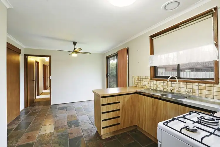 Fifth view of Homely house listing, 10 Springhurst Crescent, Grovedale VIC 3216