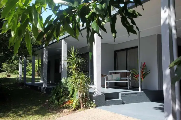 19 Pioneer Street, Bingil Bay QLD 4852