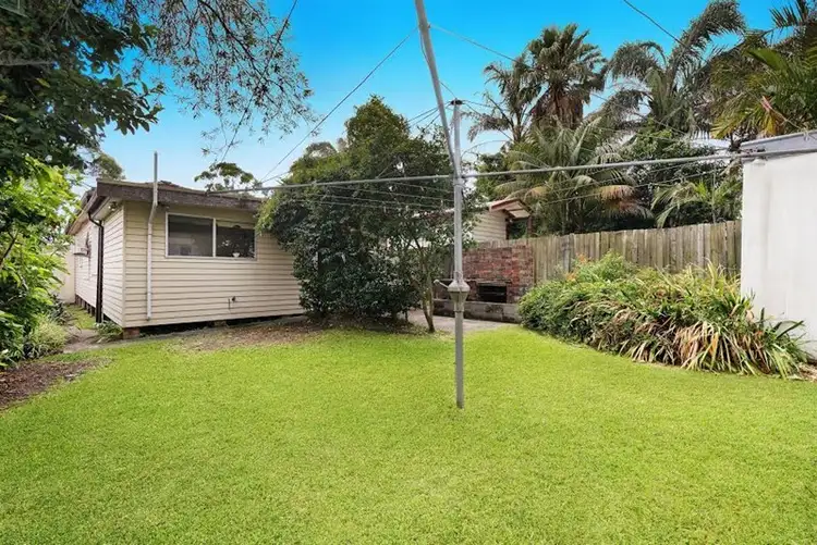 Sixth view of Homely house listing, 3 Essilia Street, Collaroy Plateau NSW 2097