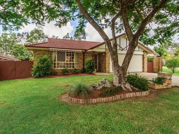Second view of Homely house listing, 5 Nisbet Place, Merrimac QLD 4226