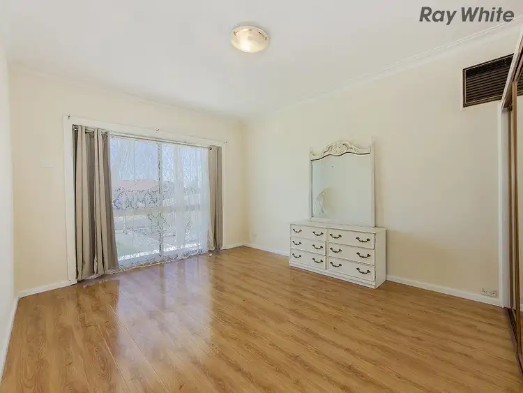 Fifth view of Homely house listing, 31 Manfred Avenue, St Albans VIC 3021